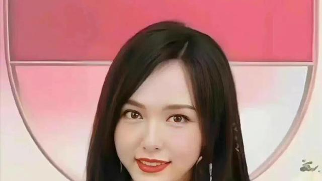唐嫣|唐嫣零滤镜真实状态曝光，变化大到认不出，是否幸福一目了然