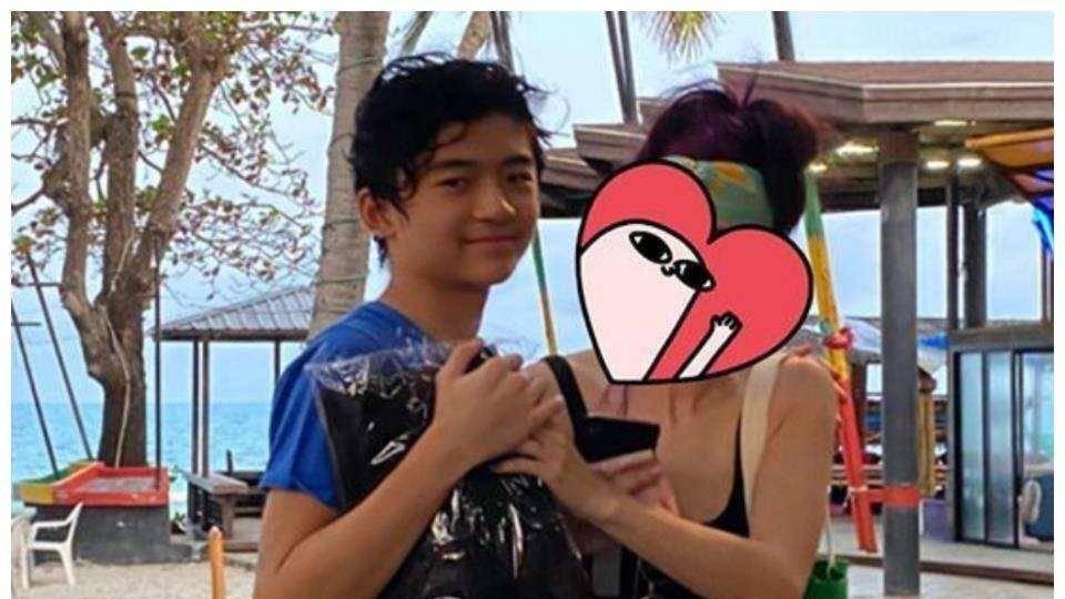 |张柏芝机场偶遇李嫣，对方三个字化解尴尬氛围