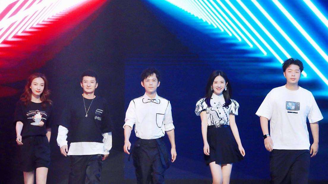 快乐大本营|饭圈、贿赂、抄袭，曾经的综艺天花板《快本》，是如何一步步走向尽头的？