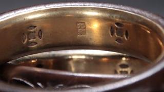 沉香|回流-纯正老沉香蝶花纹手镯一对