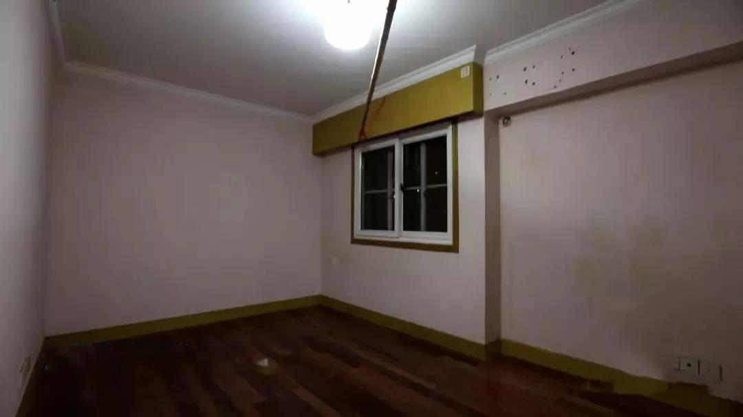 69㎡老房大改造！把客厅餐厅卧室合在一起，小家瞬间变得亮堂堂！