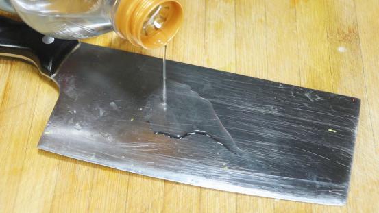 菜刀钝了，不锋利也千万不要丢弃，这样处理一下，还可以再用10年