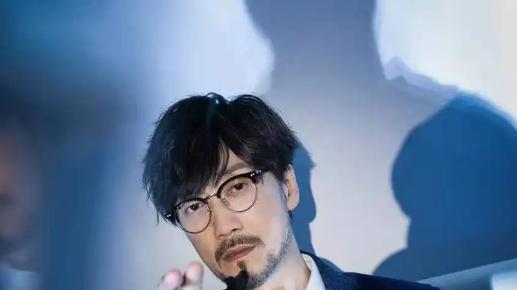 周传雄|周传雄接受采访，主动夸赞马嘉祺声线很好，网友：谢谢前辈的夸赞