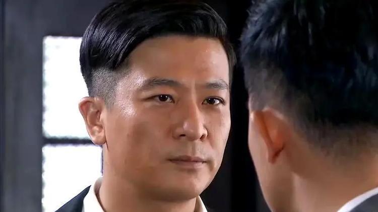 于毅|演员于毅：出道21年不温不火，被郭靖宇赏识后靠“二丫头”出圈