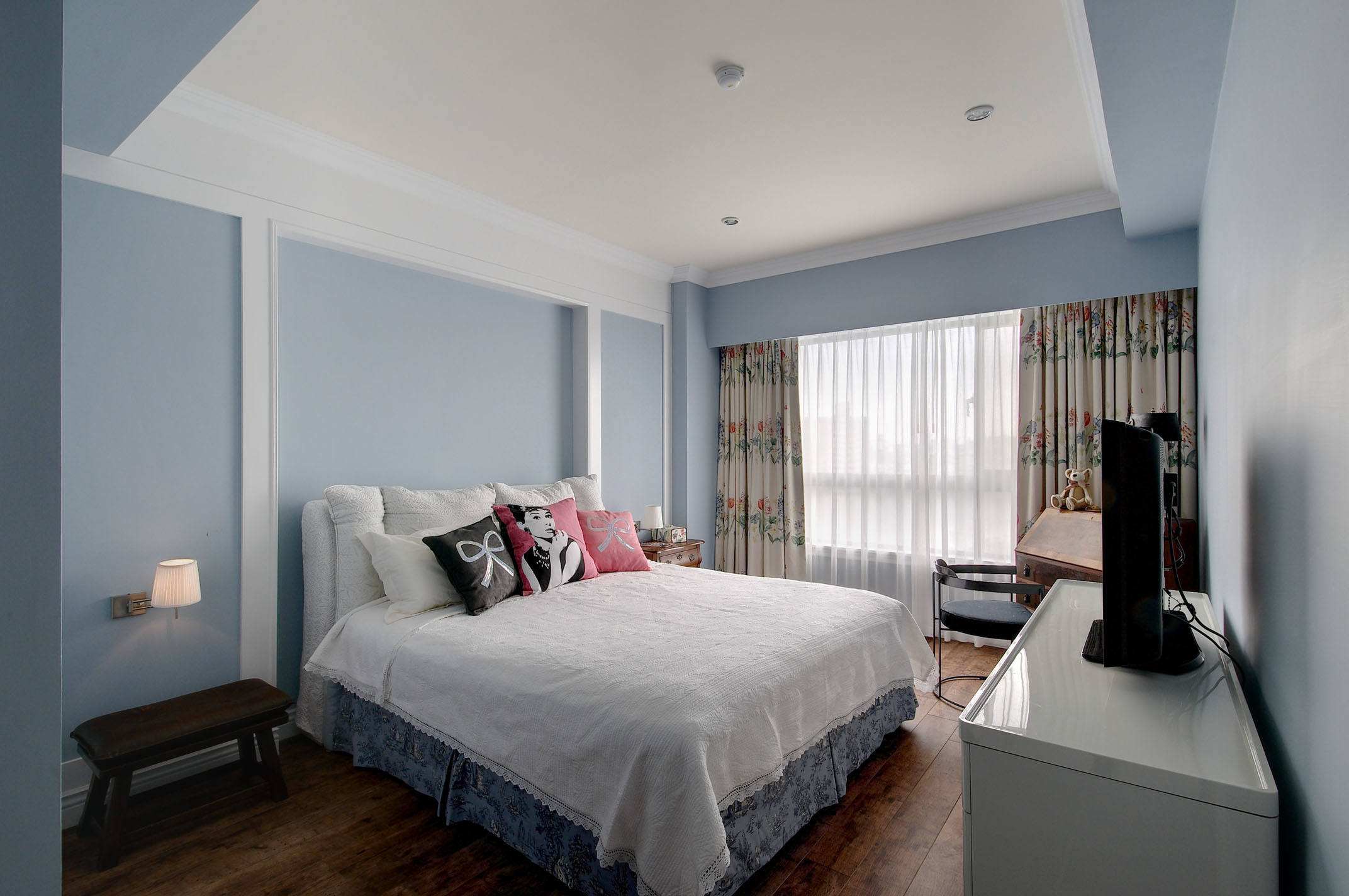 什么窗帘适合在卧室用？