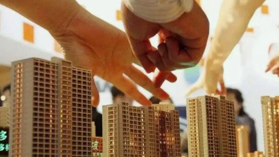 新房|提前把房贷还完，是多此一举还是明智之选？银行职员说出答案