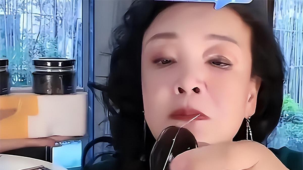 张兰|紧抓流量密码，张兰持续调侃大S具俊晔，网友们反感了吗？