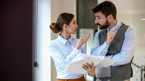 |职场最悲哀的是：领导很忙，但不会给加班努力的人出头