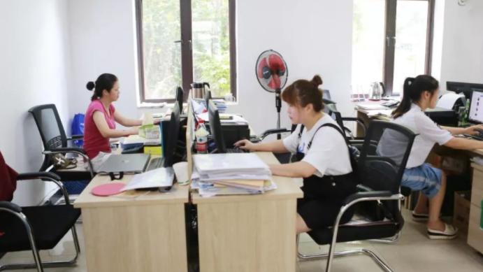 |职场人不会拒绝别人