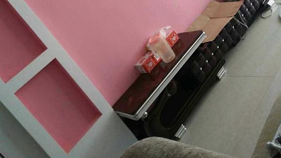 公婆进城跟我们同住，刚装修的新房变农村房，我感觉快要哭了