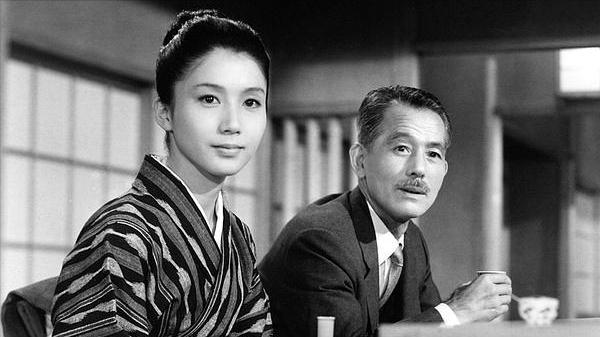 日本电影|在日本电影中，小津对家庭的专注，以及对现实特有的敏感