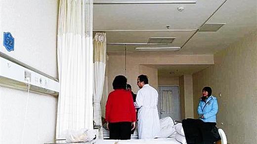 求职|2014年，老教授被撞断5根肋骨，为何放弃赔偿还替肇事者找工作？