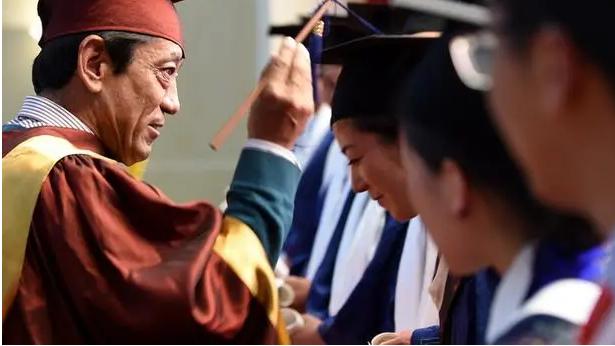 伊隆·马斯克|读研以后才知道，研究生导师跟本科阶段差别很大，相处时别太天真