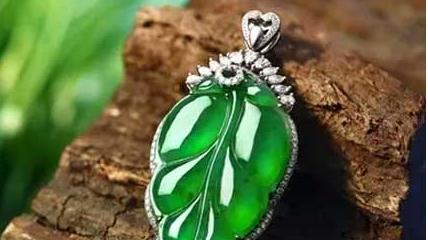 翡翠|翡翠行业当中，很多商家都在相互泼黑水，这种现象啥时候才能结束