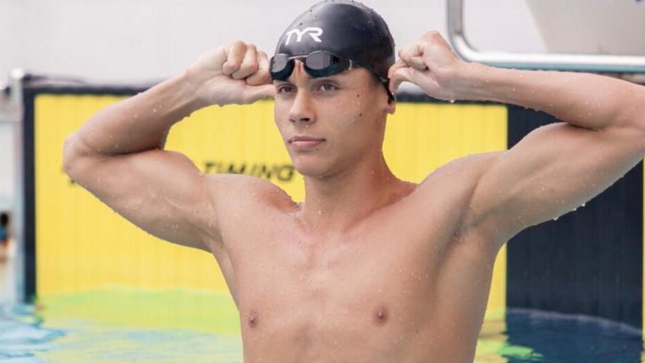 勇士队|17岁少年比最强版孙杨只差0.01秒 游泳史最难破世界纪录他来挑战？