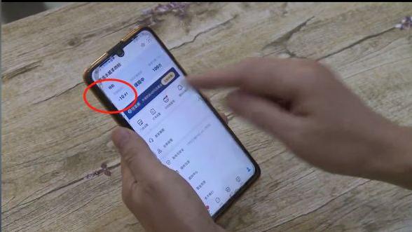 女摊主做外卖收钱，发现余额竟是负数，平台：没错，系统是正常的
