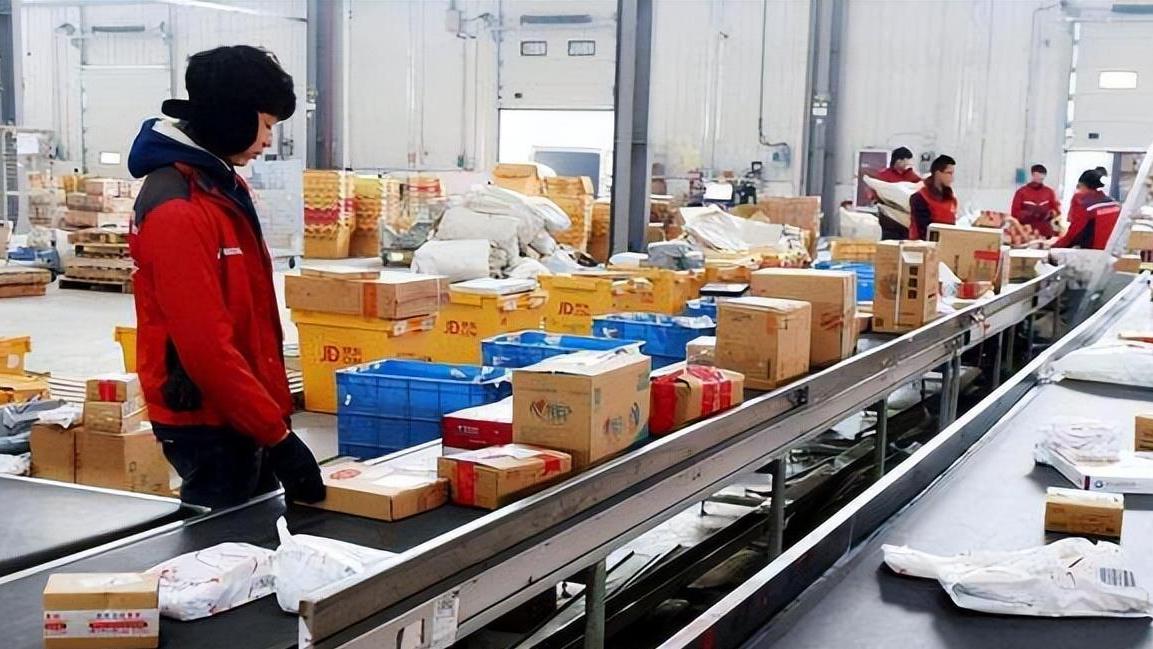 京东|京东001号快递员金宜财：无怨无悔送快递12年，刘强东给了他什么