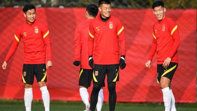 中国足协|下午17点，中国男足公布终极名单，三大超龄球员临时退出