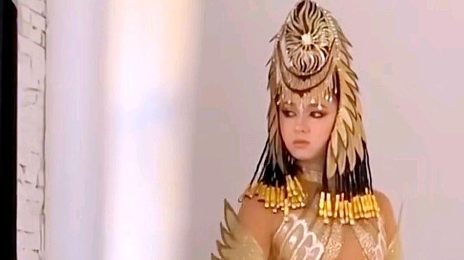 卡米拉·瓦利耶娃|埃及艳后！瓦利耶娃新造型被粉丝盛赞，网友：K宝眼神里有秘密