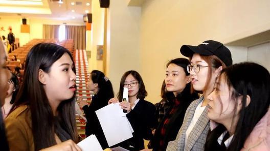 考试|首位90后“男县长”走红，长相出众，实力更是让人看了没话说！