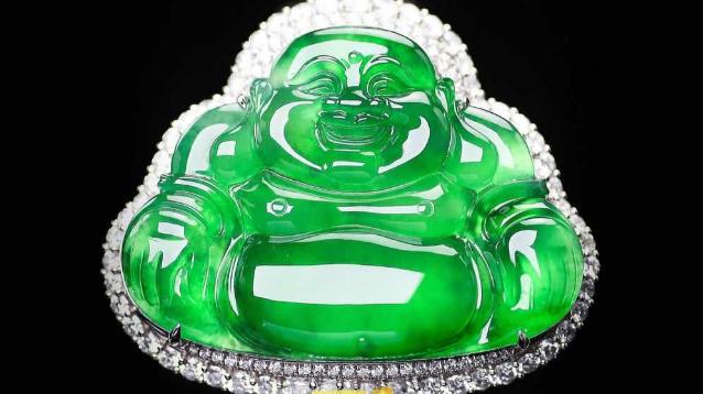 翡翠|挑翡翠看种和色，但有一点更重要，颜色的均匀性必须要懂