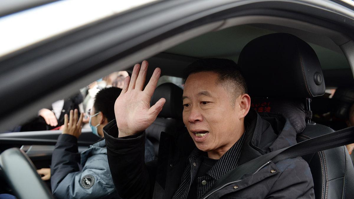 杭州|孙海洋杭州西湖游玩，带彭四英欣赏风景，回忆孙卓往事思绪万千