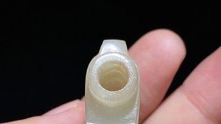 和田玉籽料|清乾隆 和田玉籽料 白玉 玉钺 博古兽面纹 斧形珮