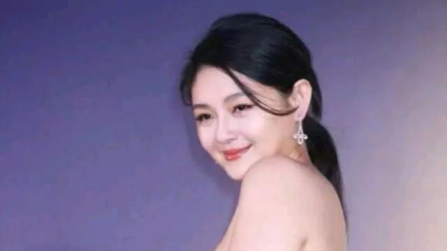 汪小菲|汪小菲与大S骂战：在台湾离婚，仍需在大陆起诉大S才能算离婚。