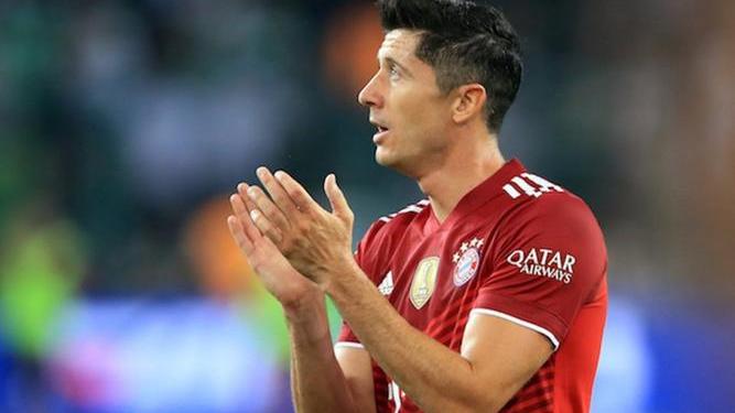 华为|莱万比赛中佩戴蓝黄色队长袖标，宣布与华为解约，损失500万欧