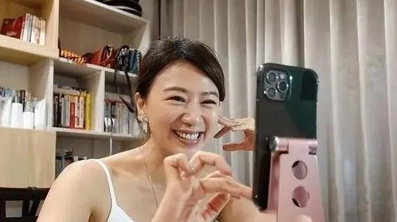 连静雯|知名女星网恋被骗676万，素未谋面叫对方老公，人财两空至今恐婚