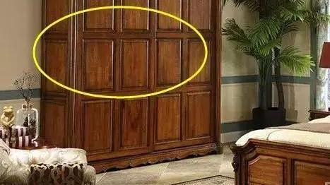 做衣柜时免漆板好还是现场喷漆好？若没老师傅提醒，我家就被坑了