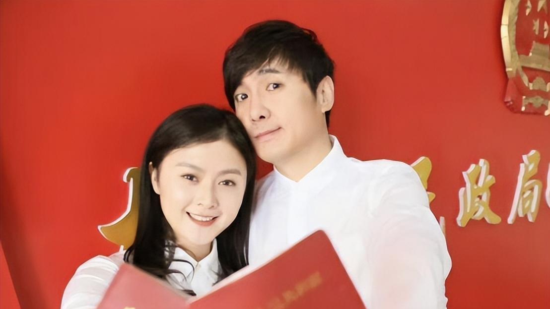 沈腾|沈腾要塌房？知情人爆其移情别恋，坚持要和已怀二胎的原配离婚