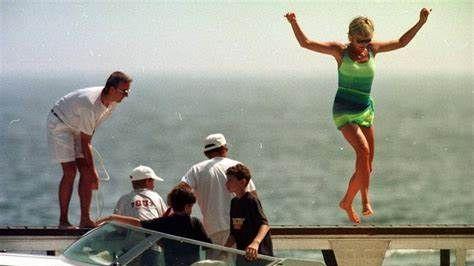 戴安娜王妃|戴安娜王妃去世25年后，生前一个月乘坐过的豪华游艇被拍卖