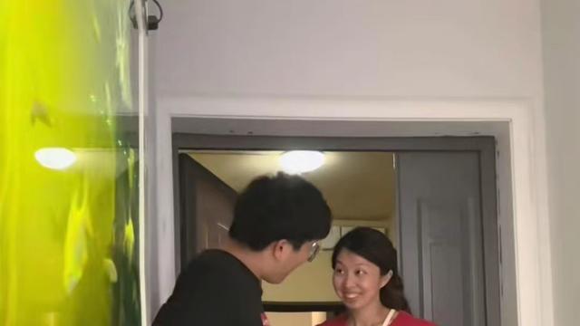 许敏|田静一家中秋大团圆，姚威展示搞怪一面，未与许敏姚爸互动引争议