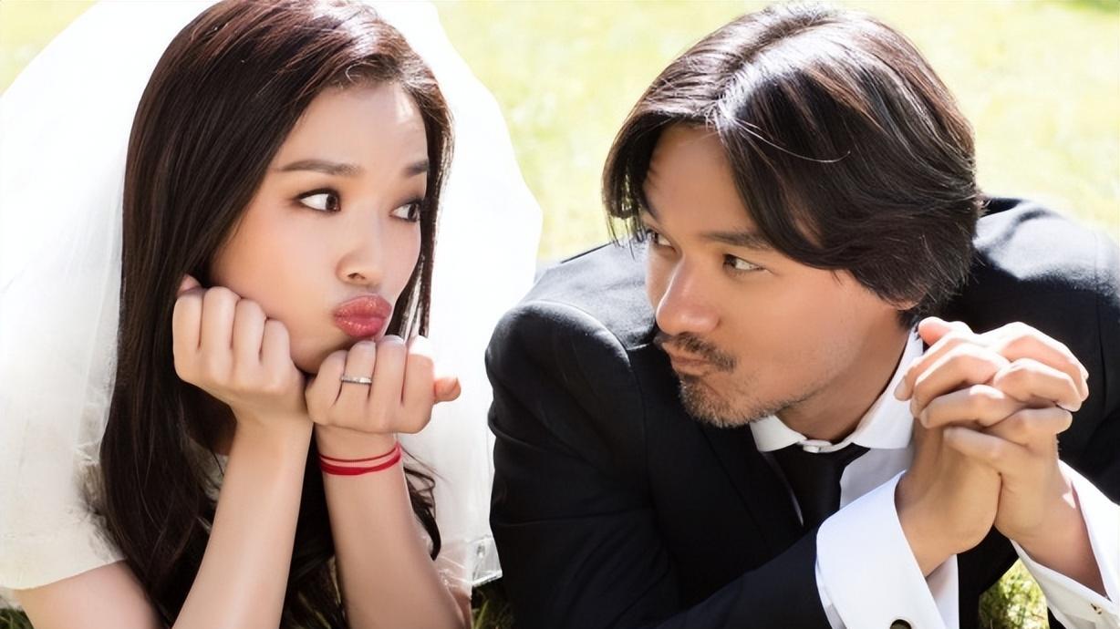 李荣浩|不是所有厚唇都是“香肠嘴”！这6位厚唇女星，个个风情万种