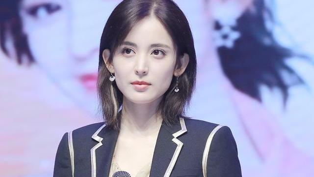 古力娜扎|跑男美女古力娜扎，从脸蛋到脚都是美，没有任何的瑕疵