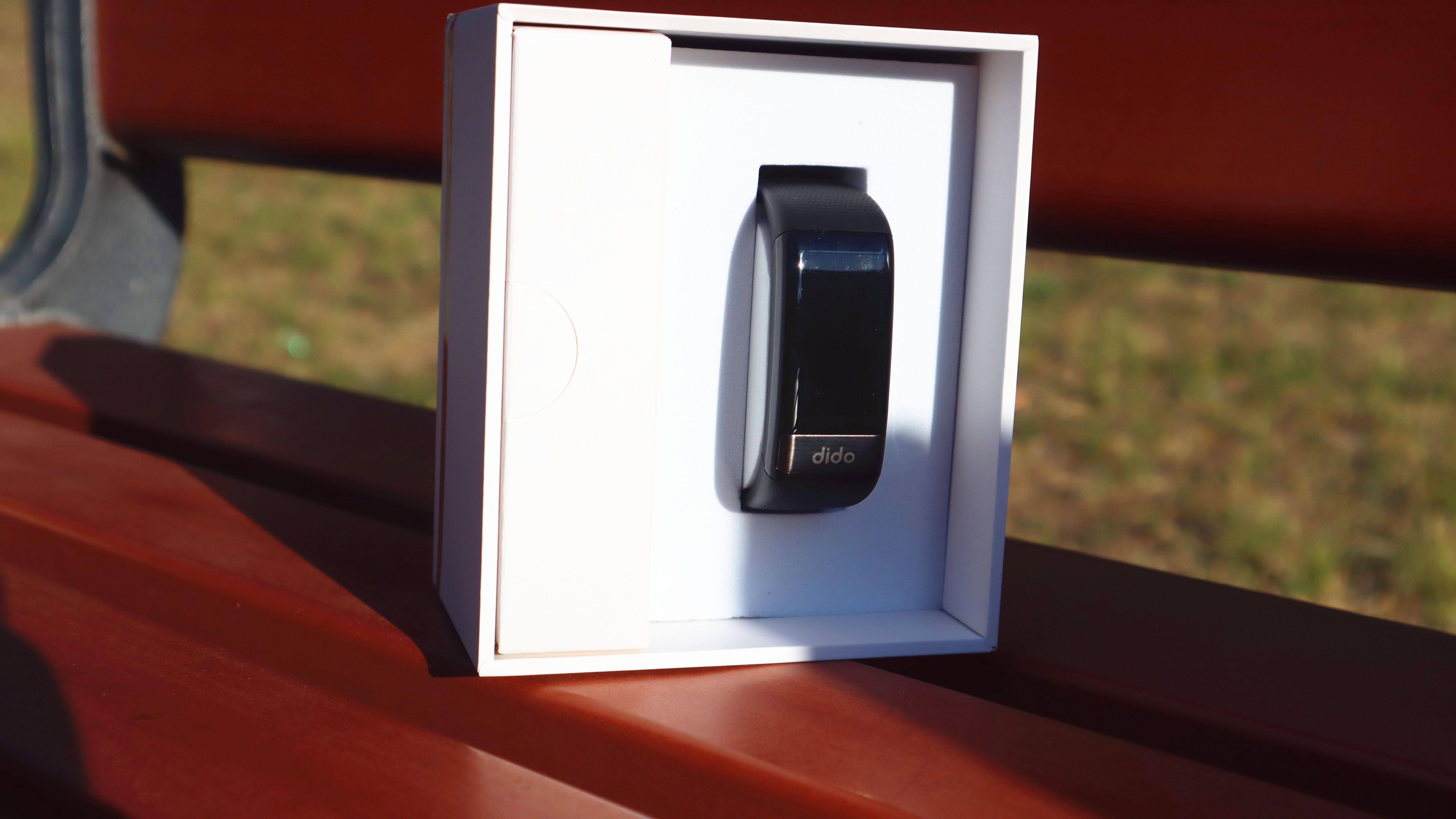 工业互联网|送给长辈的不二选择，dido Y1智能手环全天检测心率血压