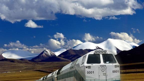 青藏铁路为什么不是双线，而是单线呢？真相到底是什么？