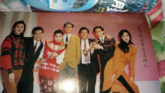 广东电视台|九十年代广东电视台综艺界“五朵金花”，如今仅剩下伍燕一人