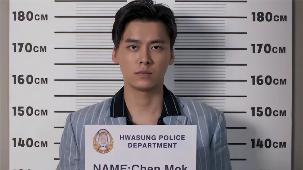 ?李易峰多次嫖娼被抓：交易对象固定，出手很大方
