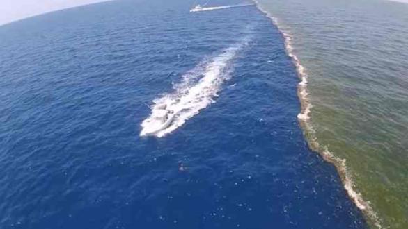 地球上最怪异的地方，海水被一分为二，这是什么地方？