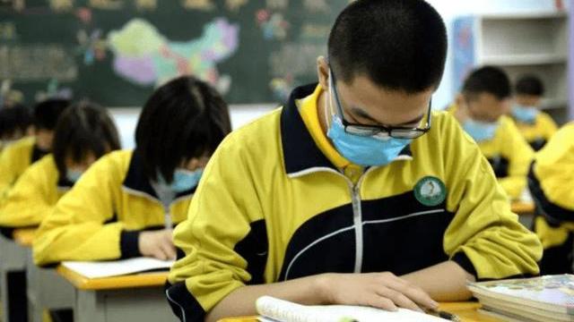 义务教育|“取消中考”呼声渐高，官方为此作出回应，家长表示五味杂陈