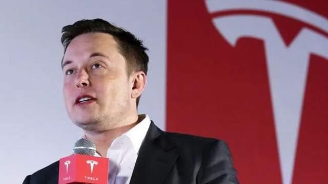 伊隆·马斯克|马斯克首富地位被超越，收购推特后遗症还将延续多久？