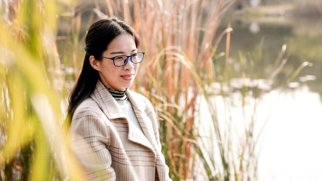 |印星混杂，生活中矛盾重重，不如和光同尘