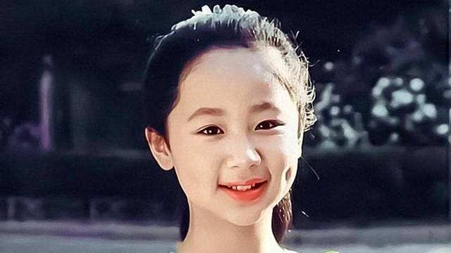 整容|整容痕迹明显的女明星，却嘴犟不承认自己整容