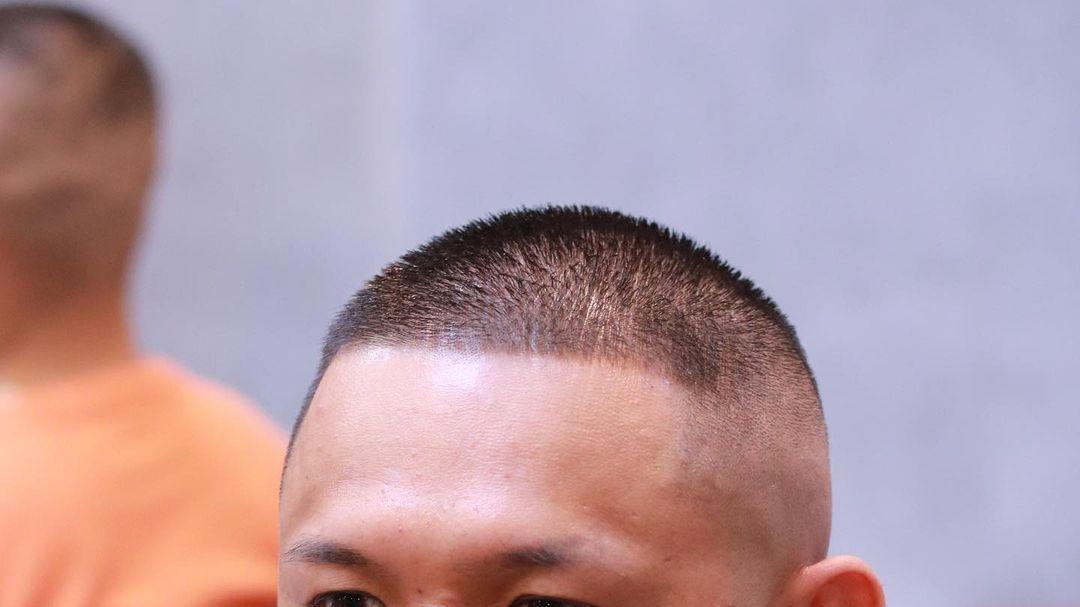 万绮雯 新款男士发型16款，时尚有型真帅气，越剪越精神
