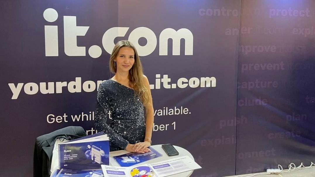 市值|这家公司靠卖子域名，提前还清了1552万的域名贷款？