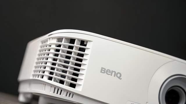 path|解锁居家办公娱乐新生活，明基MH560投影机评测