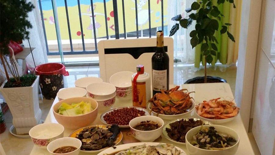案例：女教师为钱替家长生娃，怀孕后爱上对方，最终裸死出租屋内