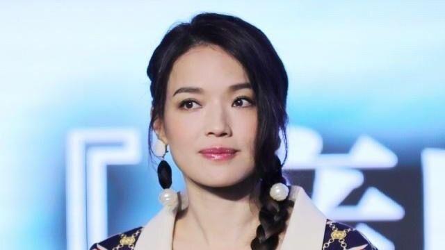 腮红 谁说“大饼脸”就会显土气？宽脸保持高级感的秘诀，都在她们身上